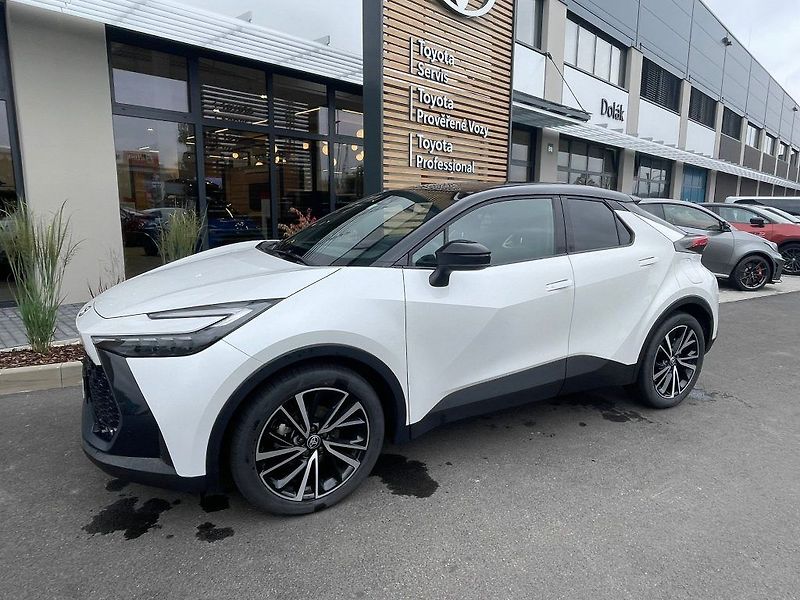Toyota C-HR 2.0HEV, ČR, Executive, 2x pneu - fotka 1 z 32