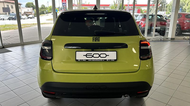 Fiat 600 1.2T Sport 6MT - fotka 5 z 12