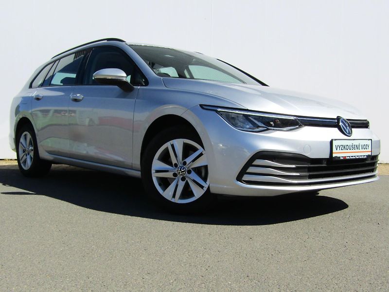 Volkswagen Golf (2022) Variant Life 1,5 TSI - fotka 8 z 29