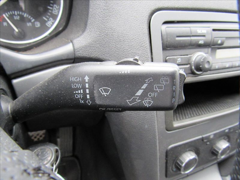 Škoda Octavia 1,6 TDi 77kW Combi - fotka 18 z 25