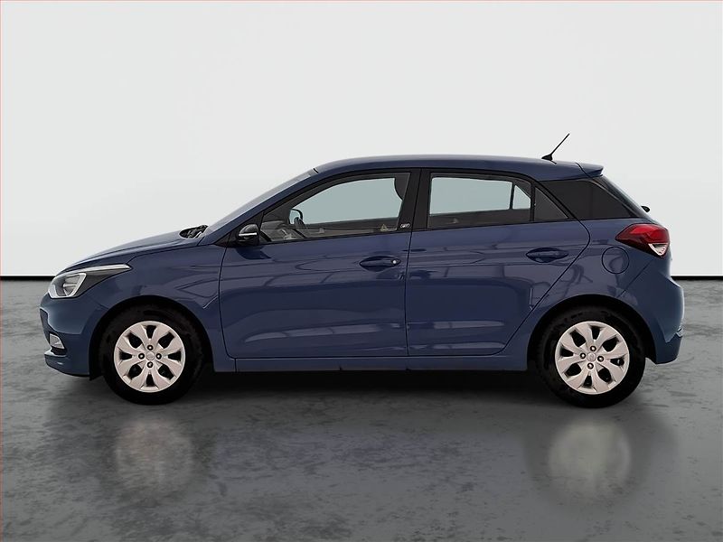 Hyundai i20 (2018) Comfort 1.2, ČR,1.maj - fotka 3 z 17