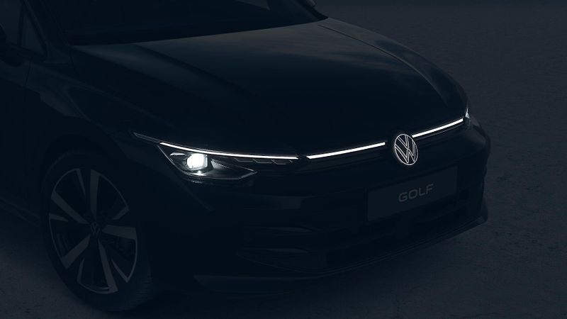 Volkswagen Golf People 1,5 eTSI 110  kW 7DSG m - fotka 8 z 9