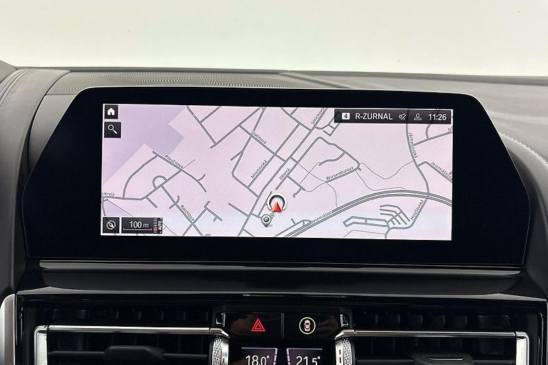 BMW Řada 8 M850i xDrive - fotka 10 z 28