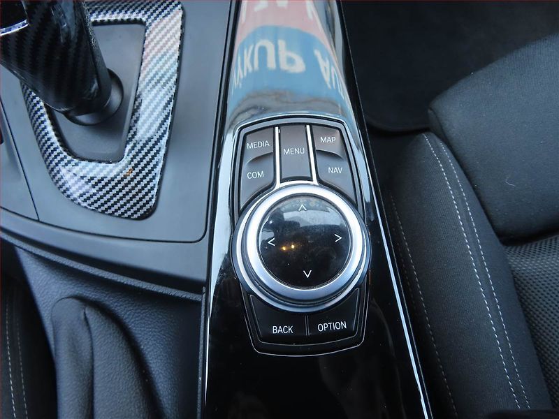BMW Řada 3 (2017) 316 d, Automat, Navi, Tempomat - fotka 18 z 22