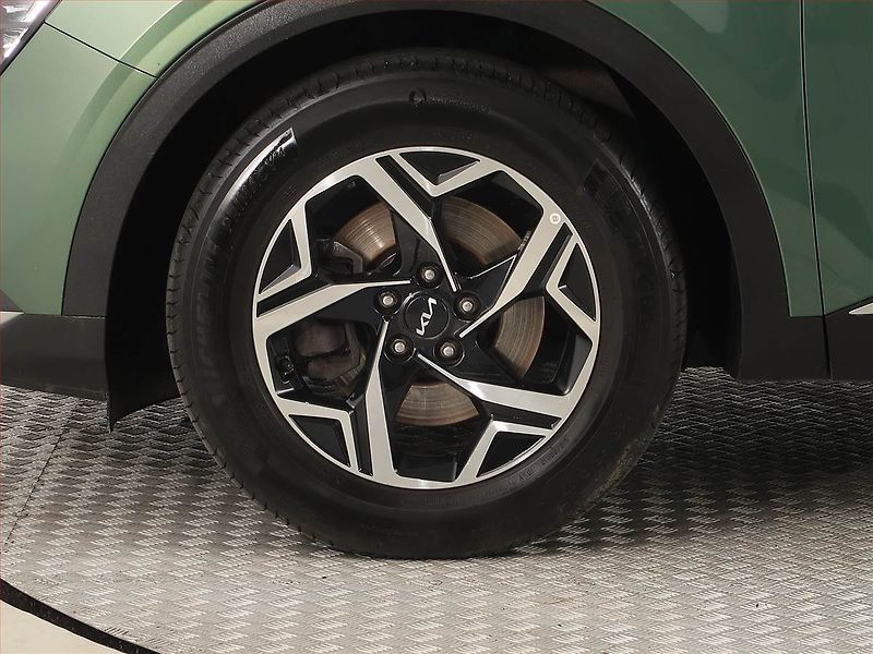 Kia Sportage (2022) 1.6 T-GDI - fotka 14 z 18