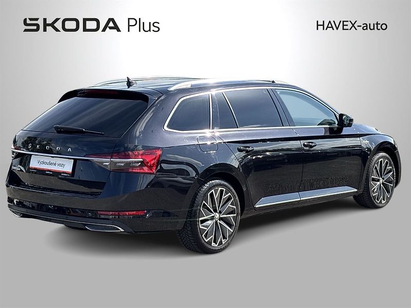 Škoda Superb (2023) Combi 2.0 TDI DSG L&K - fotka 2 z 33
