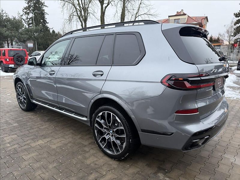 BMW X7 40d Xdrive Msport - fotka 7 z 40