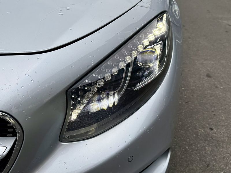 Mercedes-Benz Třídy S (2015) 500 4MATIC kupé - fotka 49 z 51