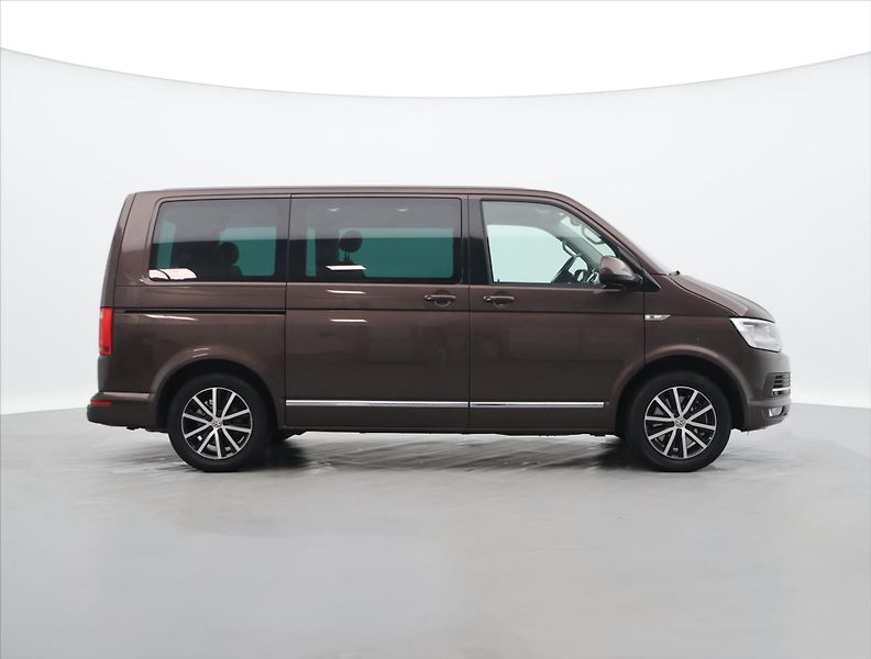 Volkswagen Multivan 2,0 TSI 150 kW 4x4 DPH - fotka 7 z 41