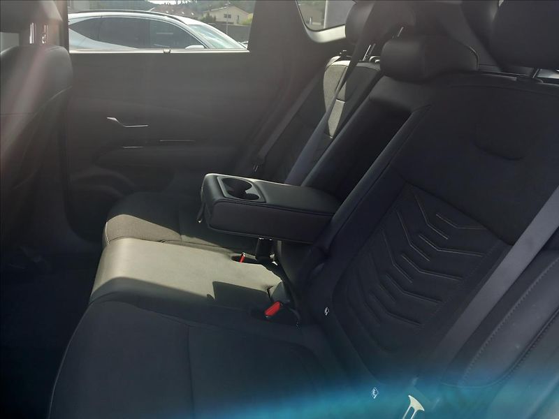 Hyundai Tucson 1,6 T-GDI MT 2WD PREMIUM - fotka 20 z 23