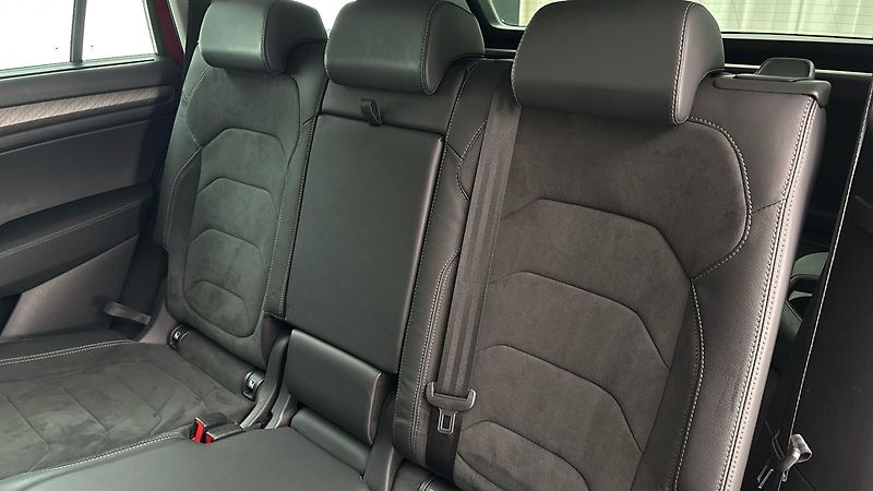 Škoda Kodiaq 2.0 TSI DSG 4x4 Style - fotka 16 z 30
