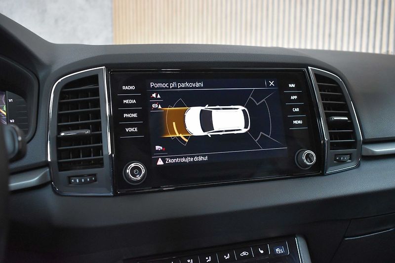 Škoda Karoq 2.0TDI*REZERVACE* - fotka 27 z 44