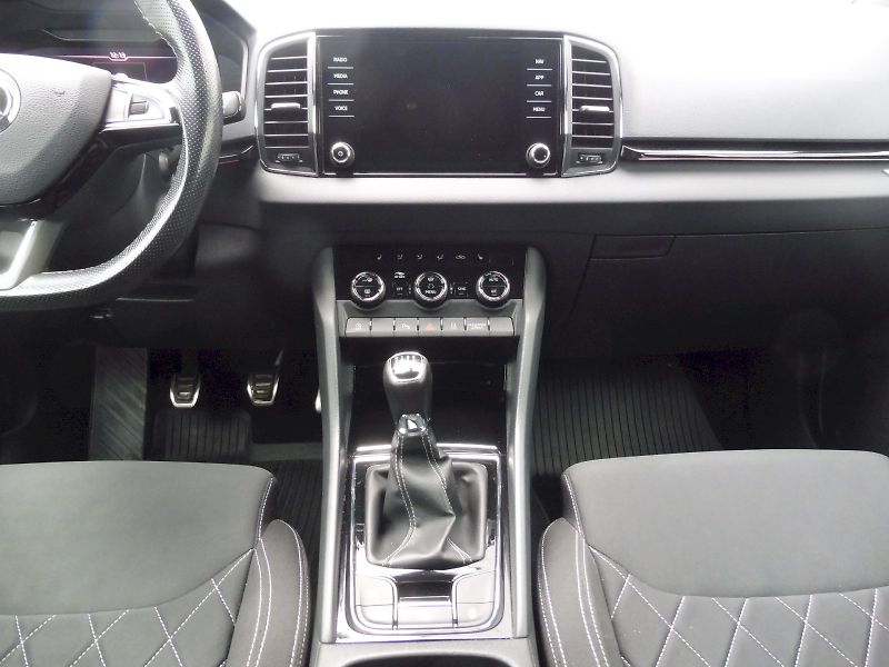 Škoda Karoq (2019) SportLine 1,5 TSI 110kW - fotka 11 z 29