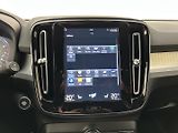 Volvo XC40 2.0  B4 Momentum Pro - náhled 28