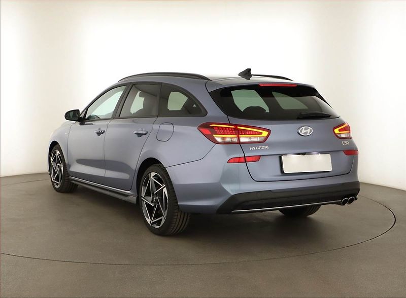 Hyundai i30 (2025) 1.5 T-GDI MHEV 48V, N-Line - fotka 4 z 15