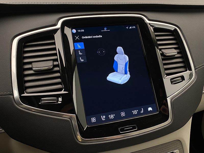 Volvo XC90 B5 AWD BRIGHT PLUS - fotka 64 z 66