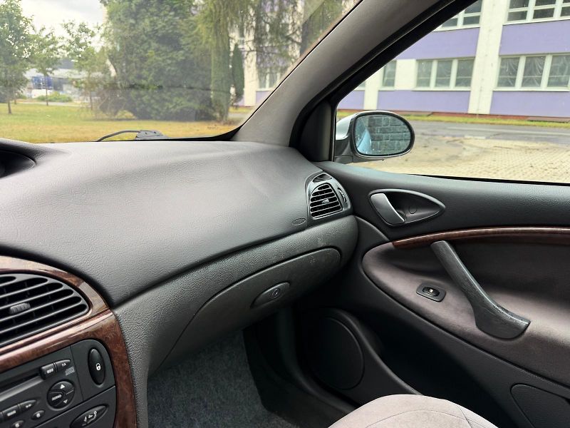 Citroën C5 2,0 HDi  - fotka 21 z 21