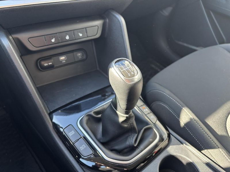 Kia Sportage (2023) Exclusive 1.6 T-GDI (110 kW) M - fotka 17 z 20