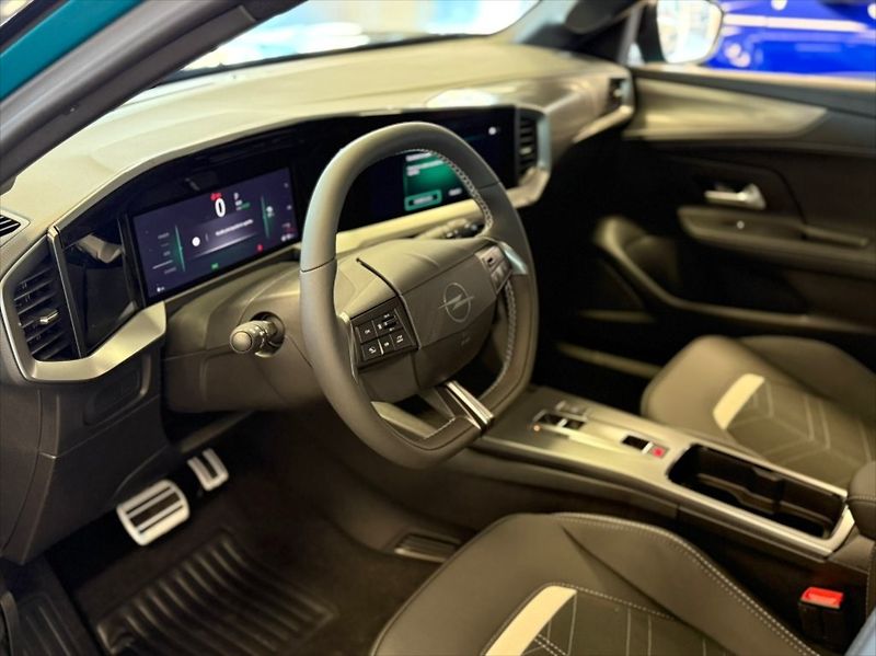 Opel Mokka (2024) 0.1 Electric GS 115kW/156k - fotka 8 z 12