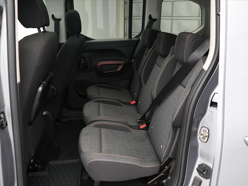 Peugeot Rifter 1,2 81kW GT-Line Aut.klima Taž - fotka 13 z 28