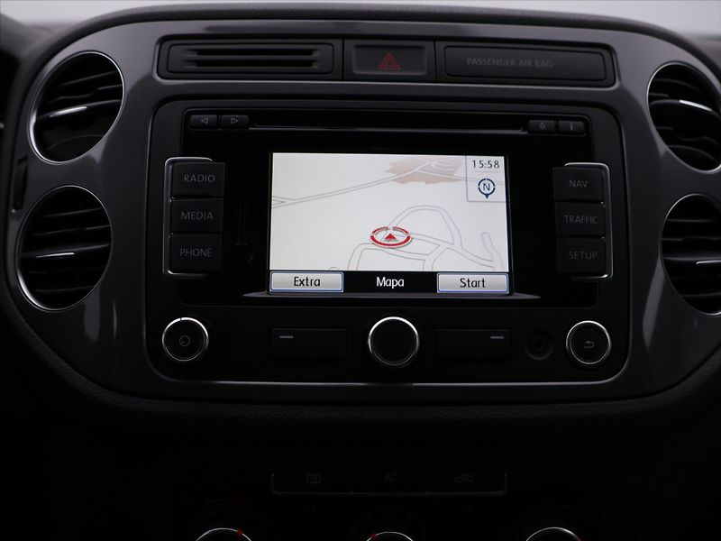 Volkswagen Tiguan 2,0 TSI DSG 4Motion Panorama - fotka 20 z 31