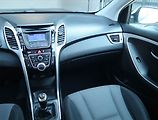 Hyundai i30 (2012) 1.6 GDI, Tažné, jezdí výborně - náhled 8