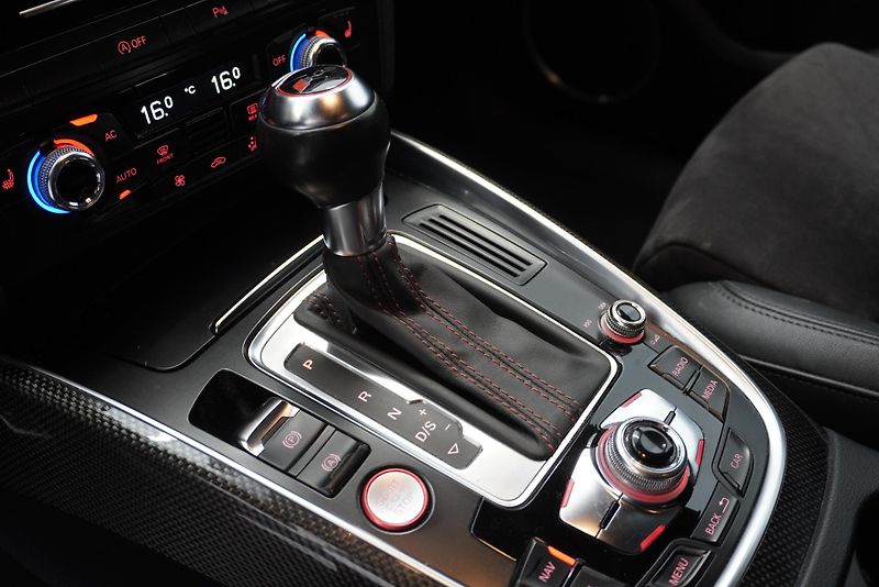 Audi SQ5 3,0 TDI S-LINE QUATTRO AUT. - fotka 15 z 27