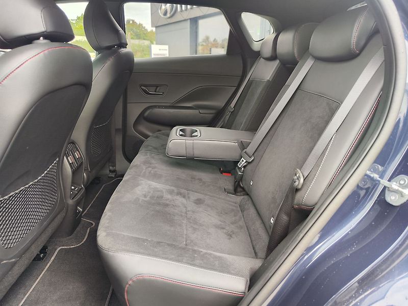 Hyundai Kona EV/65kWh N-Line Premium AT - fotka 14 z 38