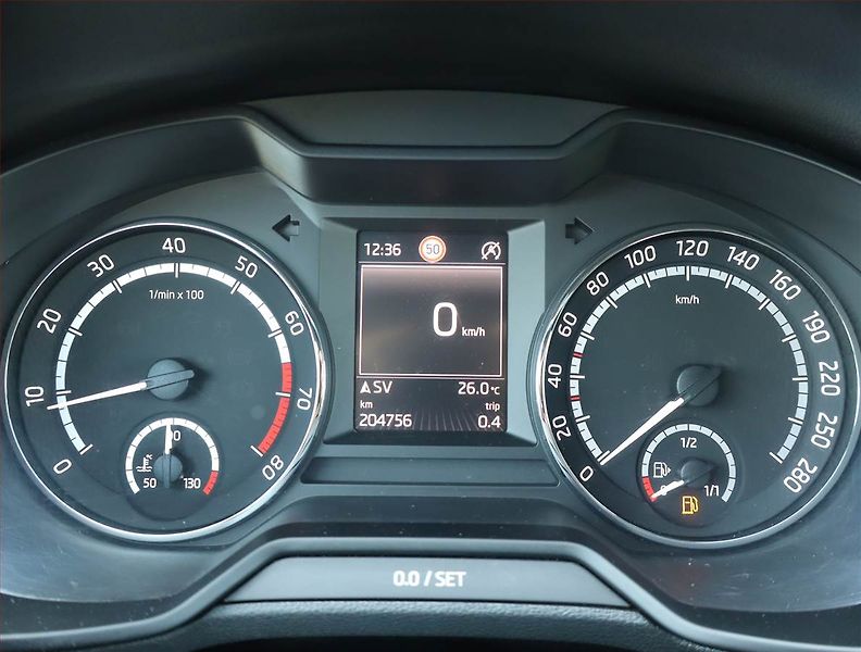 Škoda Octavia (2015) RS 2.0 TSI, Automat, Kůže - fotka 11 z 19