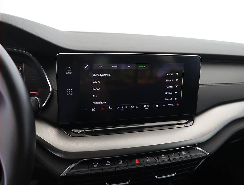 Škoda Octavia (2022) Ambition 2.0 TDI, Automat - fotka 22 z 30