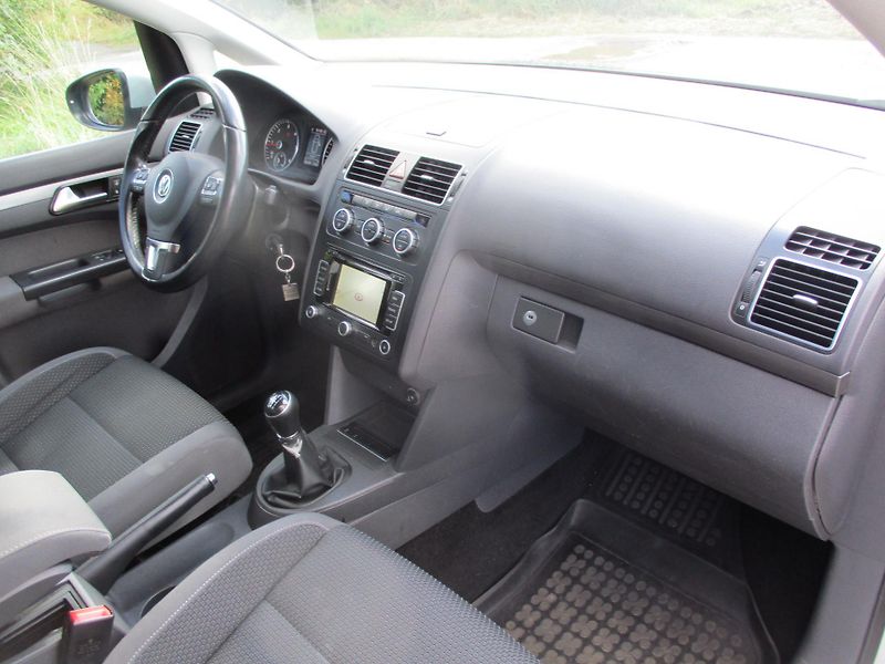 Volkswagen Touran TDi*77kW*159TKM*NAVI*L+Z PNEU - fotka 26 z 39