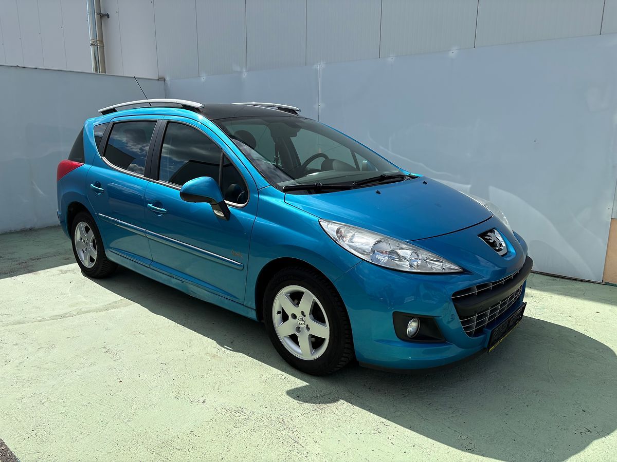 Peugeot 207 1.4VTi, 70kW, Klima, Výhřevy