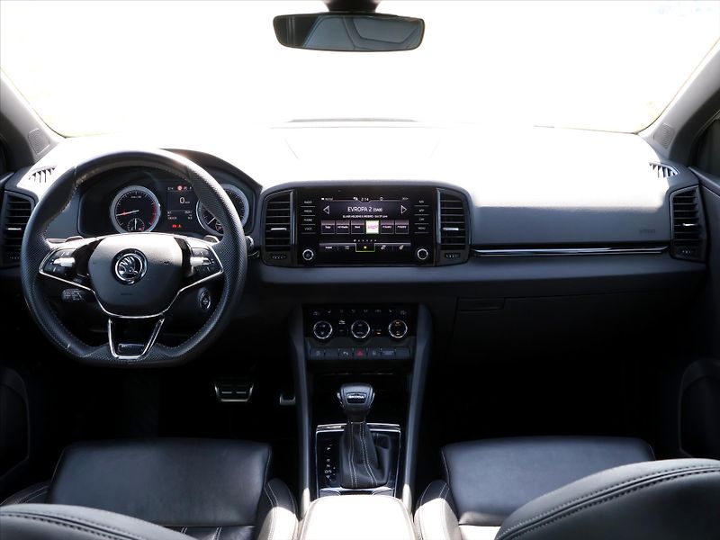 Škoda Karoq 1,5 TSI 110kW DSG Sportline - fotka 20 z 28