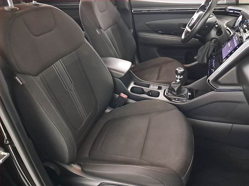 Hyundai Tucson (2021) 1.6 T-GDI - fotka 9 z 20