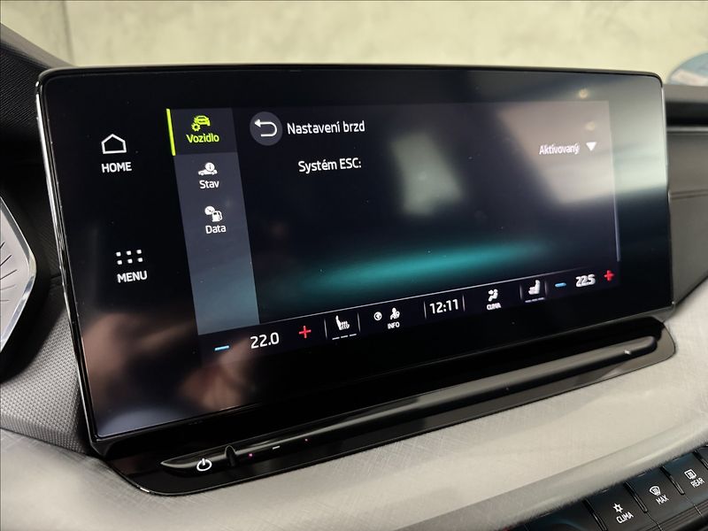 Škoda Octavia 2,0 TDi  DSG Tour Virtual Matr - fotka 31 z 45