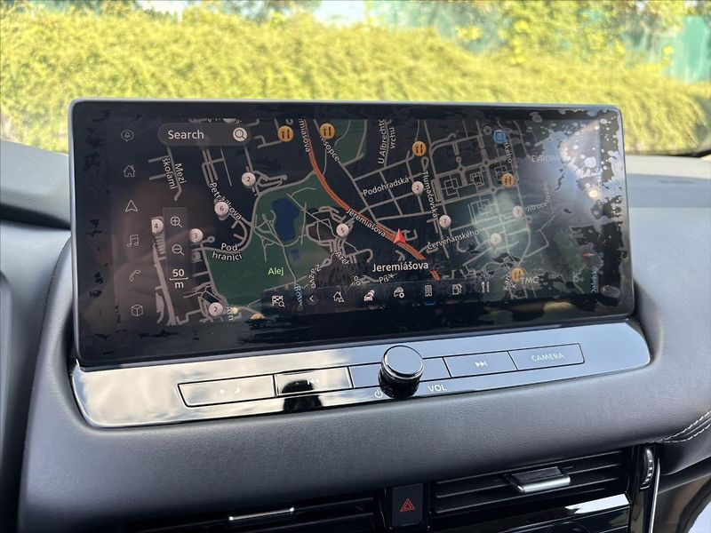 Nissan Qashqai 1,3 i AT N-Connecta - fotka 18 z 43