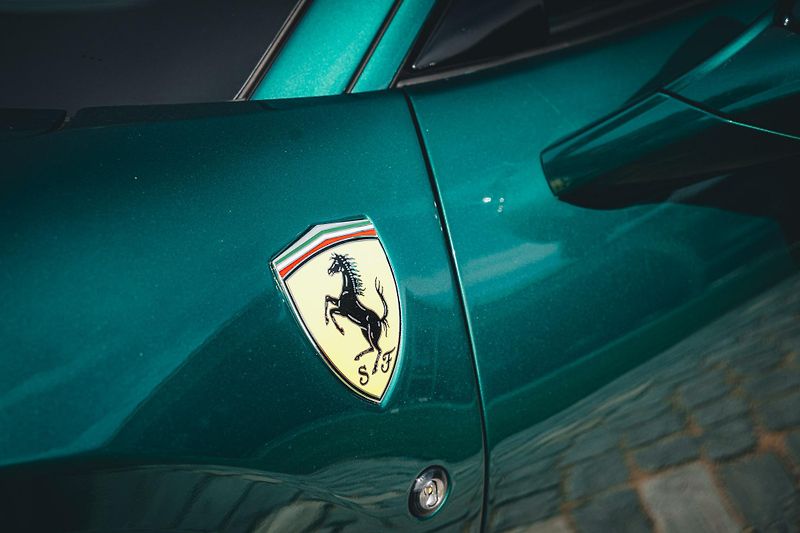 Ferrari F8 (2022) Tributo Special Tailor Made  - fotka 19 z 60