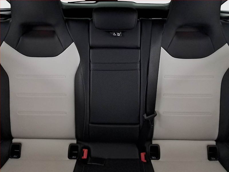 Mercedes-Benz CLA (2019) 35 AMG - fotka 10 z 20