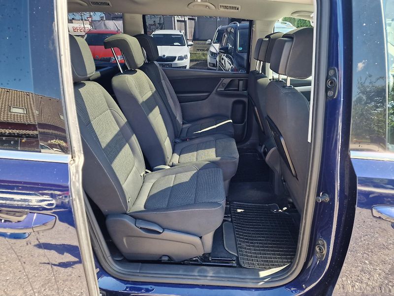Volkswagen Sharan 2,0TDI 7MÍST KAMERA TAŽNÉ  - fotka 16 z 17