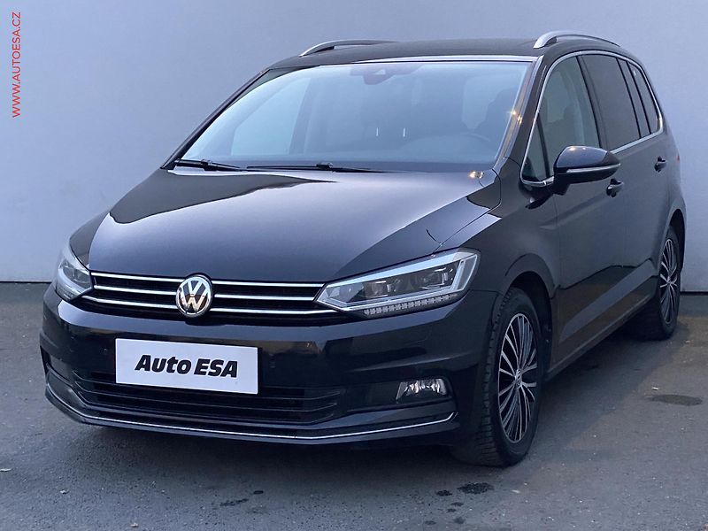 Volkswagen Touran (2018) 1.6TDi 7 míst, DSG, LED - fotka 3 z 17
