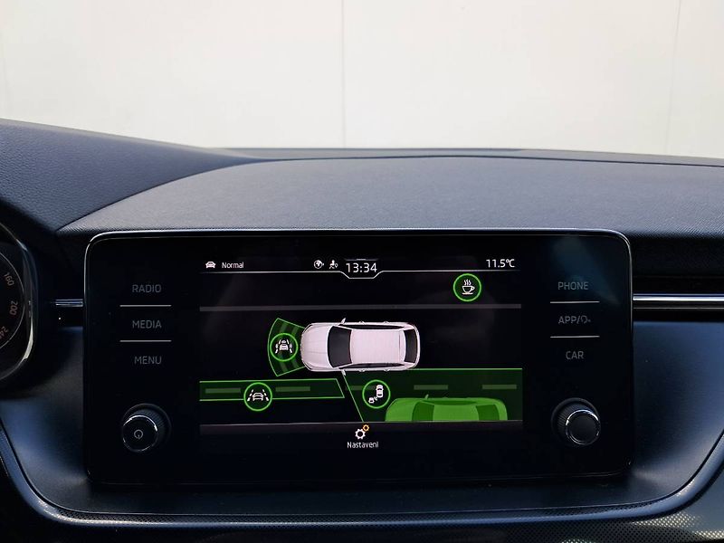 Škoda Scala (2020) STYLE Paket Extra + Dynamic TS - fotka 7 z 29