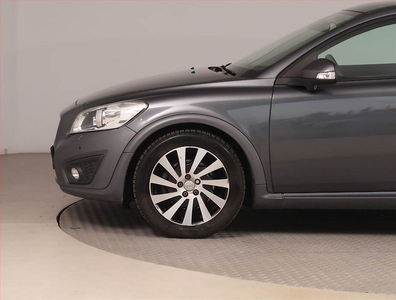 Volvo C30 (2011) D3, Automat, Serv.kniha - fotka 15 z 18