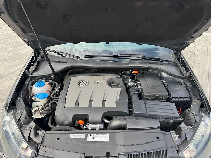 Volkswagen Golf (2010) Variant Comfortline 1.6 TDI - fotka 28 z 32