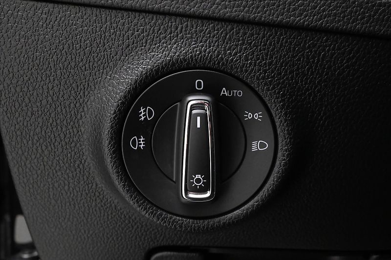 Škoda Superb 2,0 TDI 147KW DSG STYLE Záruka - fotka 27 z 33