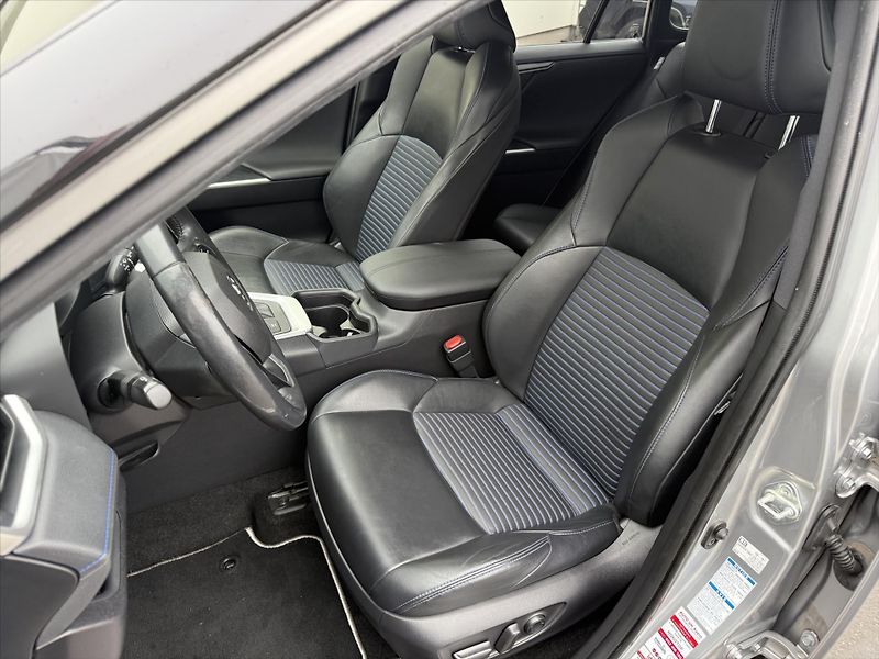 Toyota RAV4 2,5 Selection 4x4, Hybrid - fotka 8 z 22