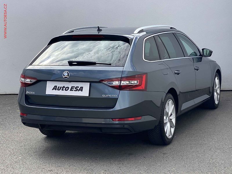 Škoda Superb (2019) 2.0 TDi, Style, bixen, navi - fotka 4 z 19