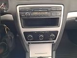 Škoda Octavia (2009) Ambiente 1.6 TDI, po STK - náhled 12
