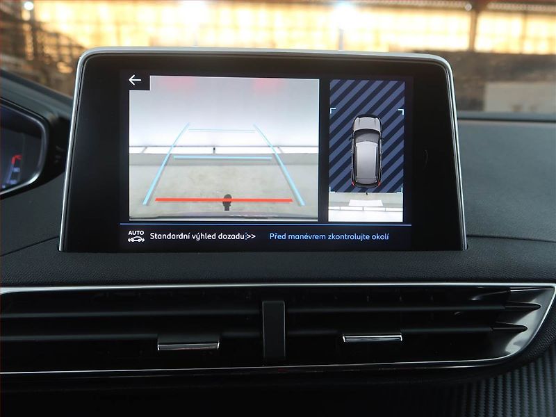 Peugeot 3008 (2020) Allure 1.2 PureTech, Automat - fotka 21 z 23