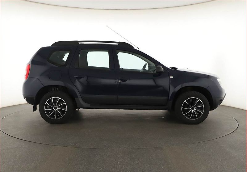 Dacia Duster (2012) 1.5 dCi, 4X4 - fotka 6 z 11