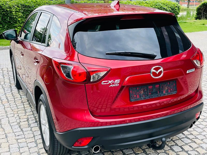 Mazda CX-5 2.0i AUT 4x4 SENZORY TAŽNÉ - fotka 17 z 49